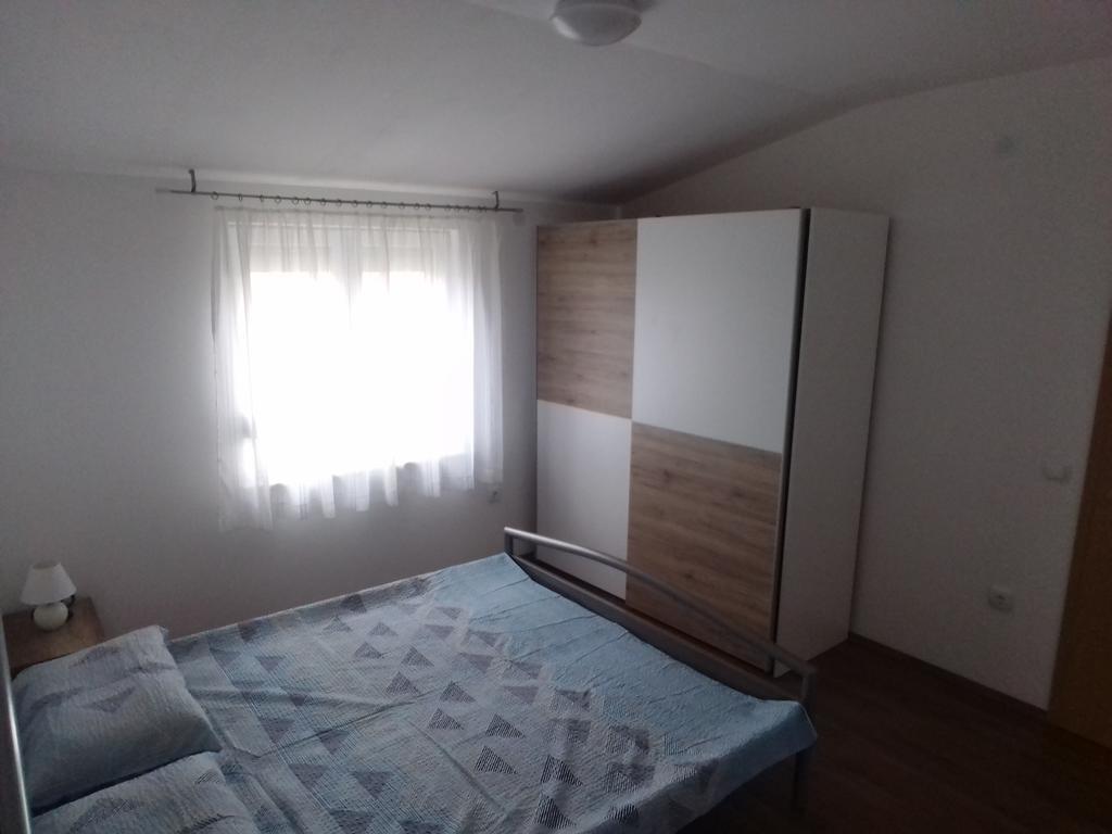 Tomek Apartment Вир Экстерьер фото
